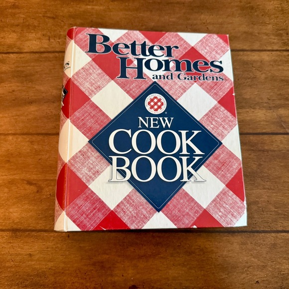 Better Homes And Gardens Other - Better Homes and Gardens New Cook Book 11th Edition Red Plaid 1996 0696201887